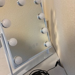 女優ミラー　ドレッサーなどに　の画像