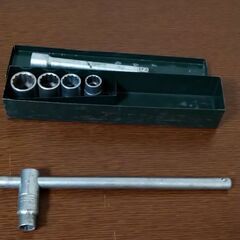 T字レンチの画像