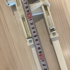 白カーテルレール　ほぼ新品　2本の画像