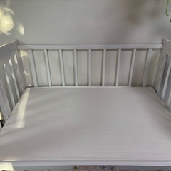ベビーベッド　　敷布団　掛け布団の画像