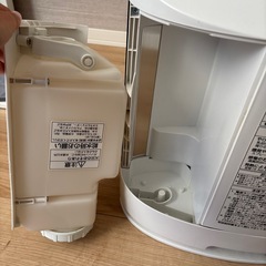 パナソニック加湿セラミックファンヒーターの画像