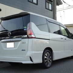 車検満タン セレナハイブリッド ハイウェイスター エマージェンシーブレーキ ナビ フルセグTV Bluetooth フリップダウンモニター バックモニター 両側パワスラ インテリキー クルコン LEDライト LEDフォグ ETCの画像