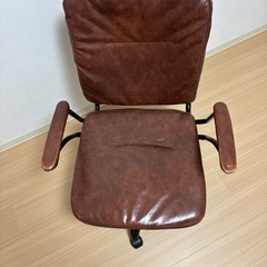 レザー調 オフィスチェア（昇降・回転・キャスター付き）の画像