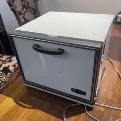 【美容室✨用品】 タイジ株式会社のタオルウォーマー「ホットキャビ」の画像