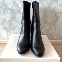 LANDA  ランダ　ブラック　レザー　ショートブーツの画像