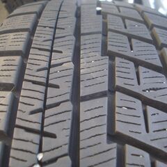 コンパクト車用スタッドレス　175/65R15　2023年製　アルミセット　中古の画像