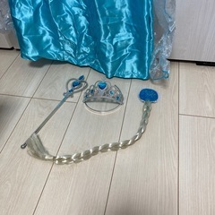 エルサ　コスプレの画像