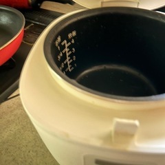 ジャンク【炊けます。4号炊き炊飯器の画像