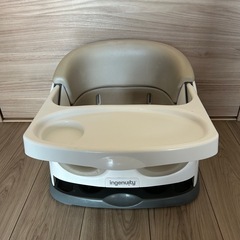 ベビーチェア Ingenuity インジェニュイティ ベージュ グレー カシミヤ 子供用椅子 ローチェア
の画像