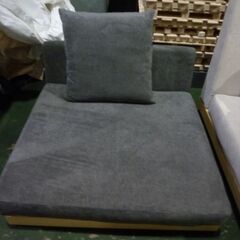 未使用/新品　アウトレット特価　 超BIG座面  ファブリック ローソファー ソファ ウッドフレームの画像