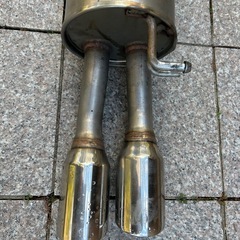 プリウス30 ZVW30 後期 MODELLISTA モデリスタ 2本出し マフラー リアピースの画像