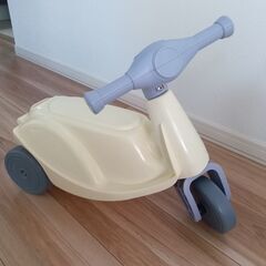people製　室内用　三輪車　バイクの画像