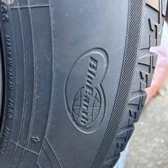 セレナスタッドレスタイヤの画像