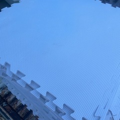 【大量】クッションタイルカーペットの画像