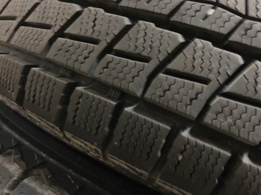 215/70R16 2020年　バリ山　ダンロップ
sj8 スタッドレス4本