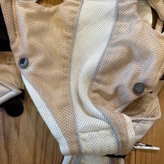 ベビービョルン抱っこ紐キャリアminiの画像