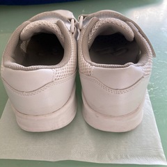 ナースシューズ　スニーカー　23.5の画像