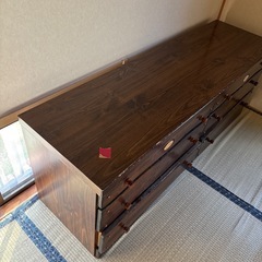 ローチェストの画像