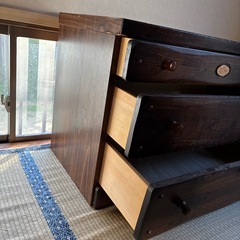 ローチェストの画像