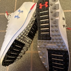 未使用に近い🌟アンダーアーマーのHOVR フェード SL ゴルフシューズの画像