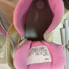 アシックスの14センチの子供靴です。中古の画像