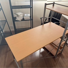 ワークデスク　机　学習　パソコンデスク　棚の画像