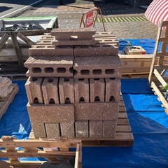 半端になった外構建材の画像