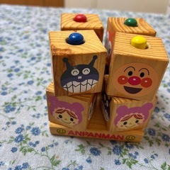 アンパンマンキューブ？積木の画像