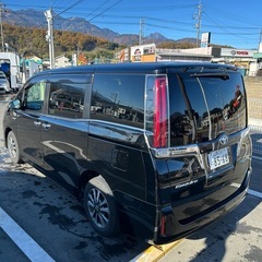 トヨタ 後期型 エスクァイア ハイブリッド　令和2年 4万キロの画像