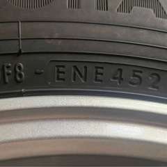 スタッドレスタイヤの画像