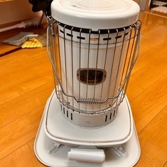 石油ストーブの画像