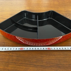 蓋付き扇形重箱の画像