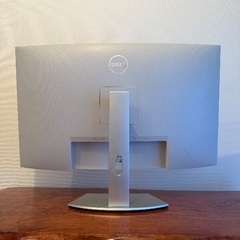 Dell S3221QS 31.5インチ 曲面 4K モニター ディスプレイの画像