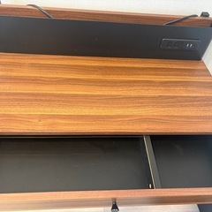 （決まりました）収納付きデスク　やや難ありの画像