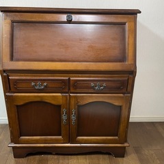 カリモク　コロニアル　ライティングビューローの画像