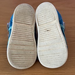 お話し中　子供靴　の画像