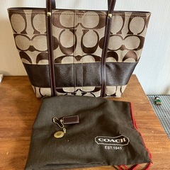 COACH トートバッグの画像