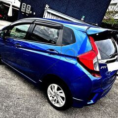 ⭐27年式★フィットハイブリッド⭐４ＷＤ車★本土仕入★２年車検・２年保証付き！の画像