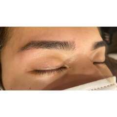 メンズ眉毛 平行めのストレート眉✨