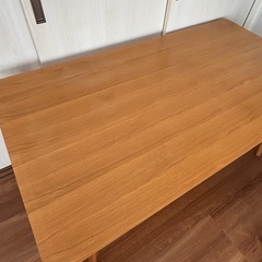 ダイニングテーブル
の画像