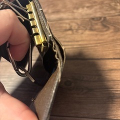 VUITTONキーケースの画像