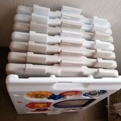 ベビーサークルの画像