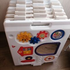 ベビーサークルの画像