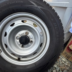 165r13 スタッドレス 23年製の画像