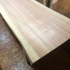 綺麗な木目 新品 一枚板ダイニングテーブル 220cmサイズの画像