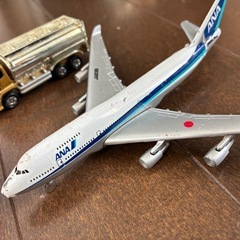 トミカ　ミニカー　　飛行機　消防車　の画像