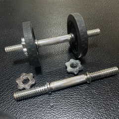ダンベル　セット　バーベルのバーもありますの画像
