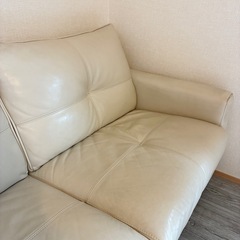 KEYUCA ケユカ 本革レザー 2人掛け ソファ の画像