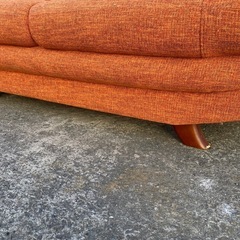 超目玉商品‼️オレンジカラー　2人掛けソファの画像