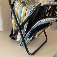 保冷バッグ　折りたたみイスつきの画像